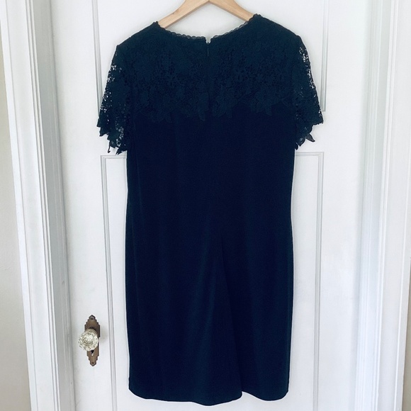Karl Lagerfeld Women's Lace Appliqué Overlay Sheath Dress Size 12 Black LBD - Picture 11 of 14